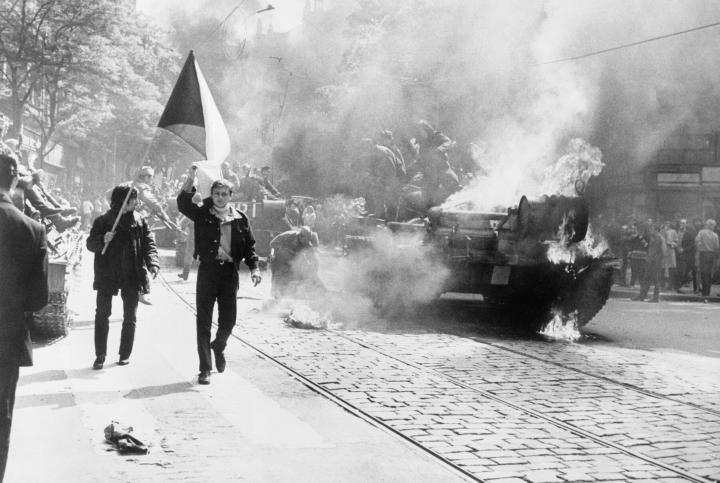 Bild zu Der Morgen, an dem Panzer rollten